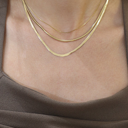 18k Yellow Gold 2.5mm Herringbone Chain Necklace