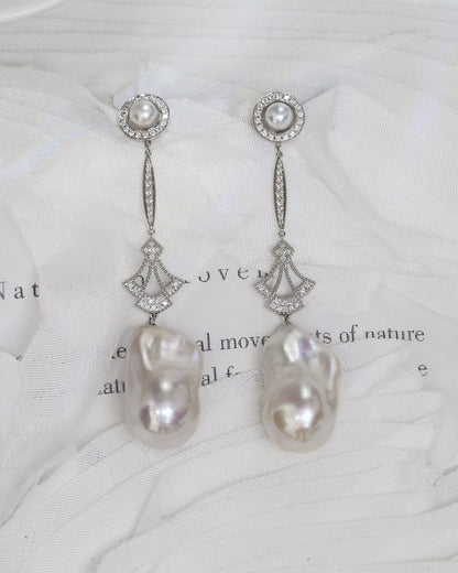 18k White Gold 2-way Akoya Pearl and Baroque Pearl Diamond Dangle Earrings