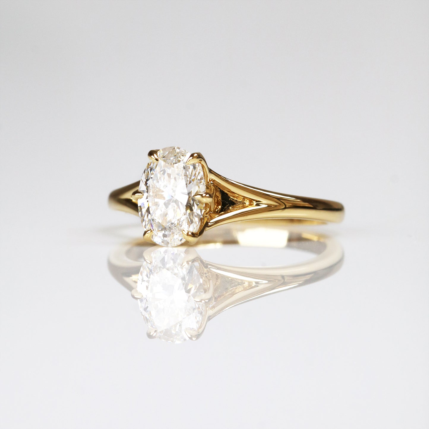 Ariana-Rings-Patrea Jewelry,GIA 鑽戒 香港, GIA certified diamond rings Hong Kong, 1 carat diamond ring price HK, Bespoke diamond jewelry HK, customize diamond ring hk, luxury ring hong kong, diamond ring hk, 求婚戒指 推薦 2026, 訂造鑽戒 價錢, 訂婚 戒指 價錢