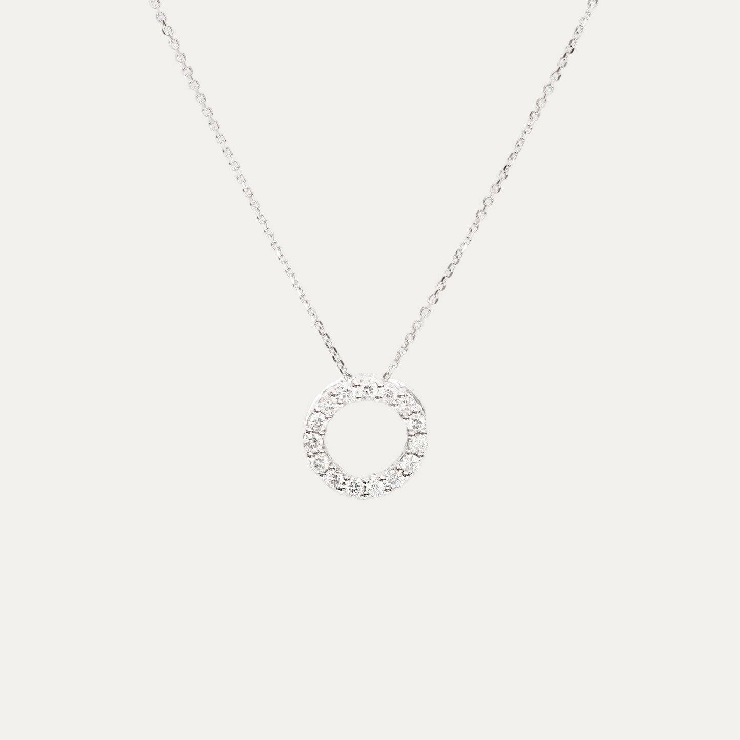 18k White Gold Circle Diamond Necklace