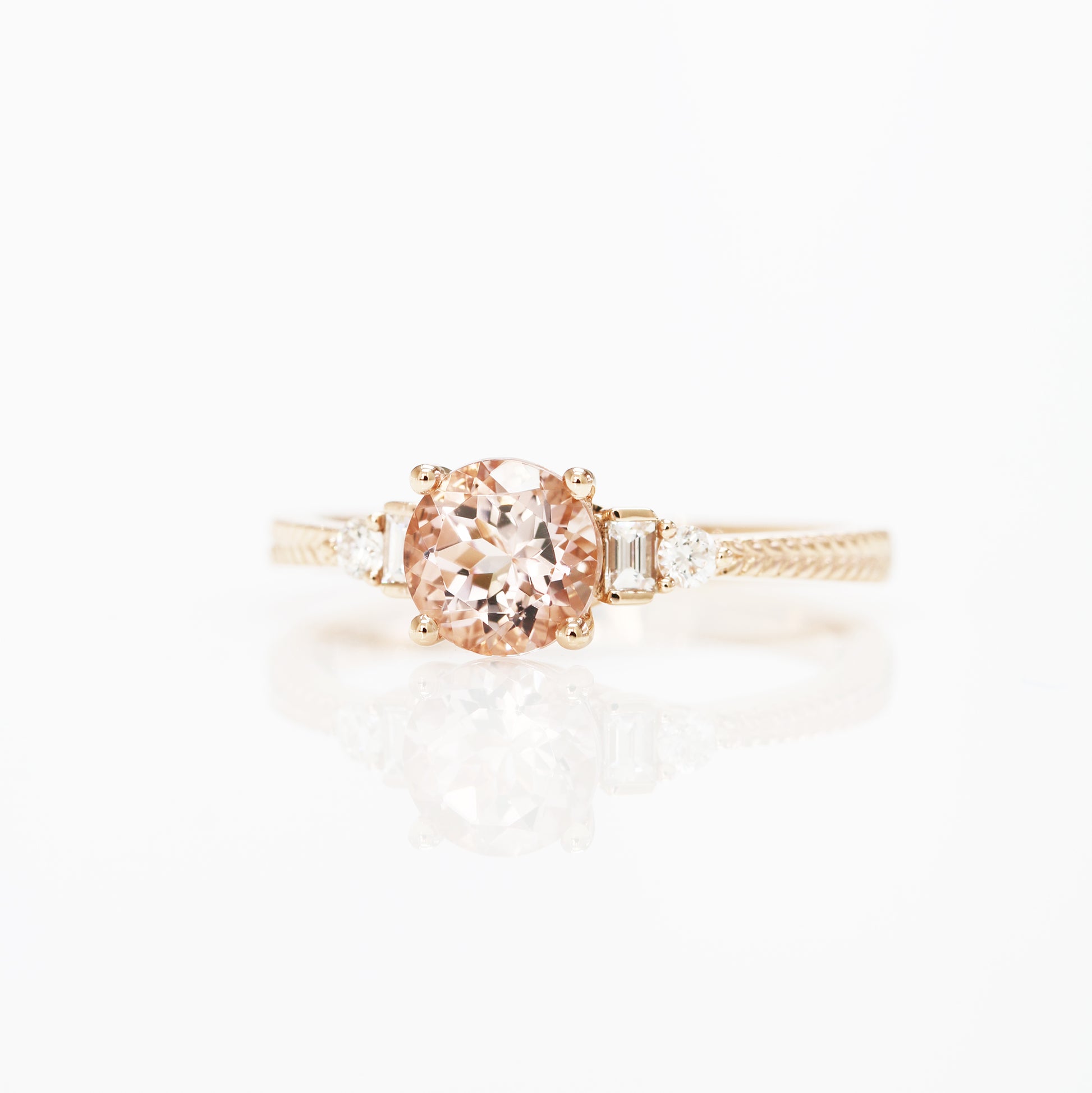 18k Rose Gold Pink Morganite Diamond Ring 18k玫瑰金粉紅摩根石鑽石戒指