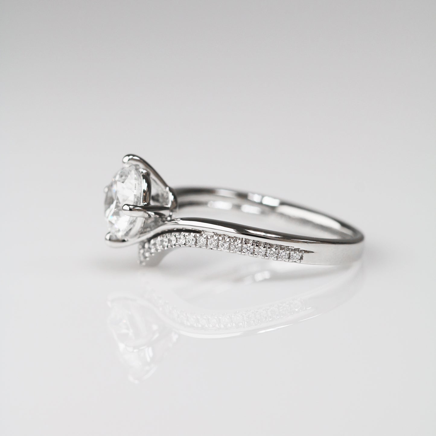 Geranium Eternity-Engagement Rings-Patrea Jewelry,GIA 鑽戒 香港, GIA certified diamond rings Hong Kong, 1 carat diamond ring price HK, Bespoke diamond jewelry HK, customize diamond ring hk, diamond ring hk, 求婚戒指 推薦 2026, 訂造鑽戒 價錢, Engagement Ring hong kong, customize engagement ring, 求婚鑽石戒指款式, 求婚戒指 香港, proposal ring hk, 訂婚 戒指 價錢