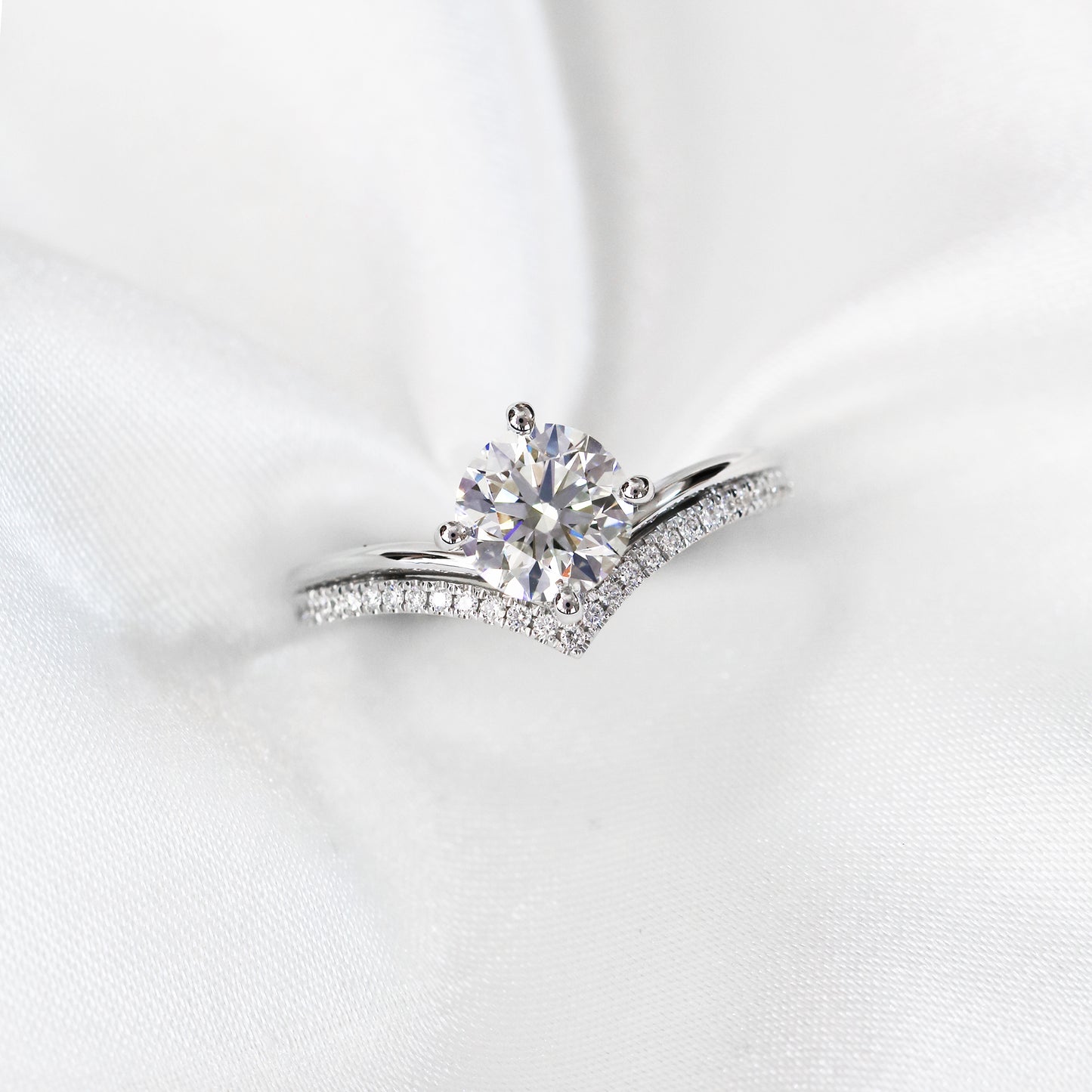 Geranium Eternity-Engagement Rings-Patrea Jewelry,GIA 鑽戒 香港, GIA certified diamond rings Hong Kong, 1 carat diamond ring price HK, Bespoke diamond jewelry HK, customize diamond ring hk, diamond ring hk, 求婚戒指 推薦 2026, 訂造鑽戒 價錢, Engagement Ring hong kong, customize engagement ring, 求婚鑽石戒指款式, 求婚戒指 香港, proposal ring hk, 訂婚 戒指 價錢