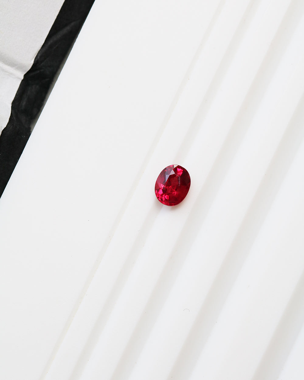 Pigeon's Blood Ruby Oval 0.59ct with Certificate