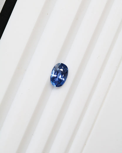 Unheated Light Blue Sapphire Oval 1.15ct with Certificate