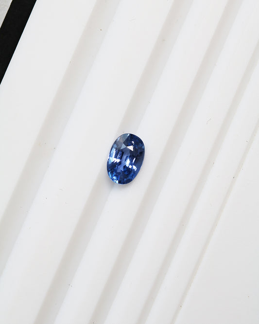 Unheated Light Blue Sapphire Oval 1.15ct with Certificate