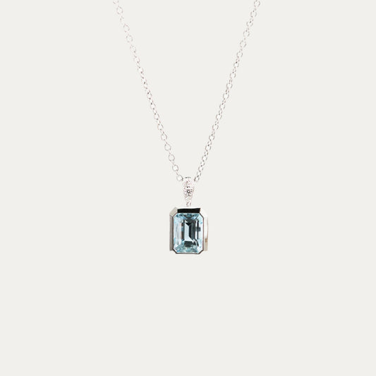 18k Gold Aquamarine Diamond Pendant Necklace