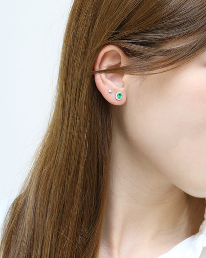 18k White Gold Oval-shaped Emerald Halo Diamond Earrings