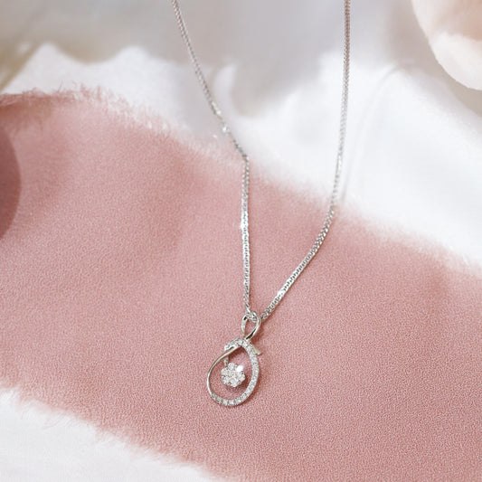 18k白金鑽石頸鍊 18k White Gold Twisted Ribbon Diamond Necklace