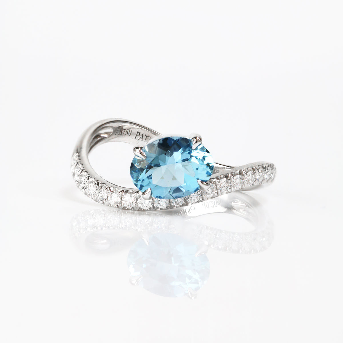 18k White Gold Oval-shaped Exceptional Santa Maria Aquamarine Diamond Wave Band Ring