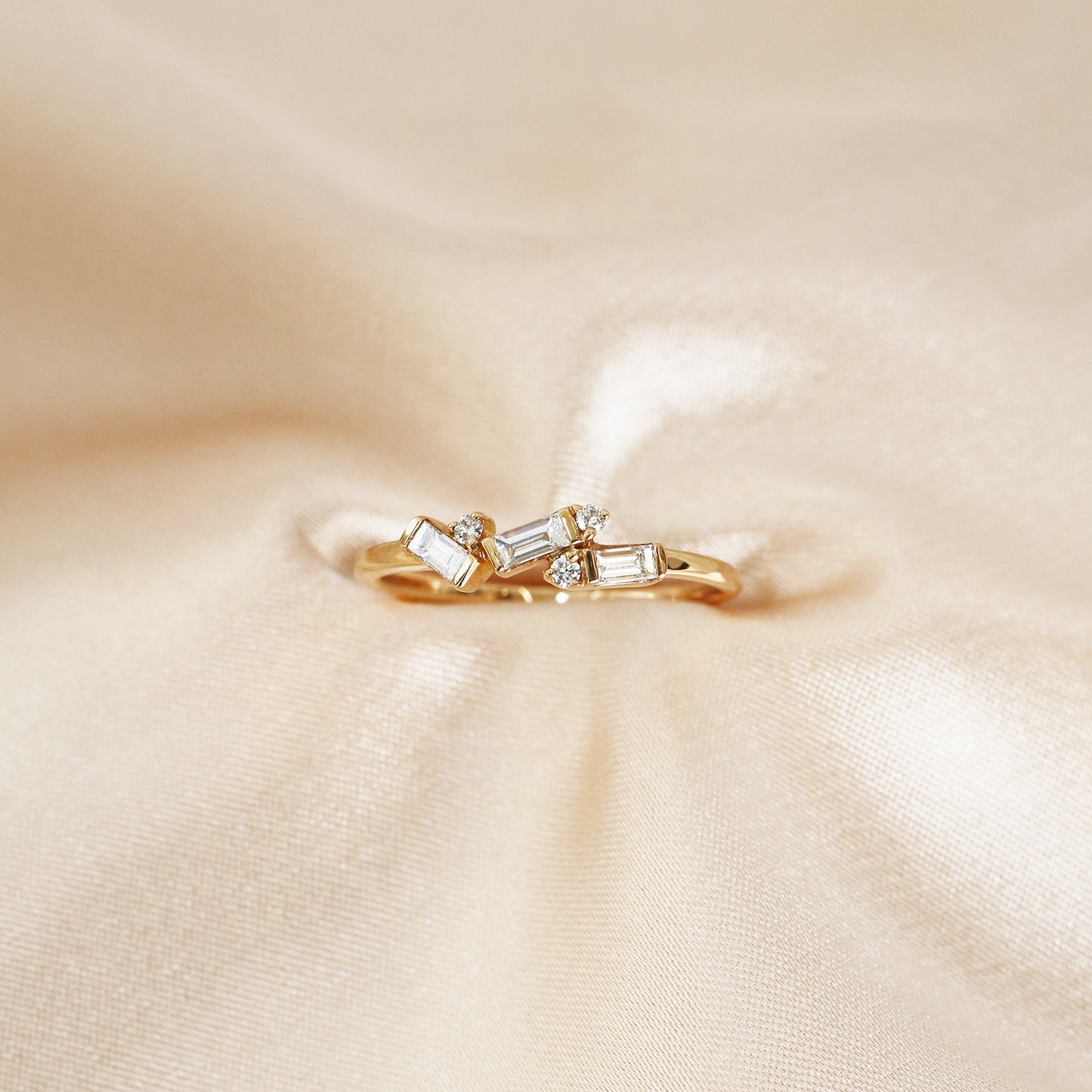 18k玫瑰金鑽石戒指 18k Rose Gold Baguette Diamond Ring