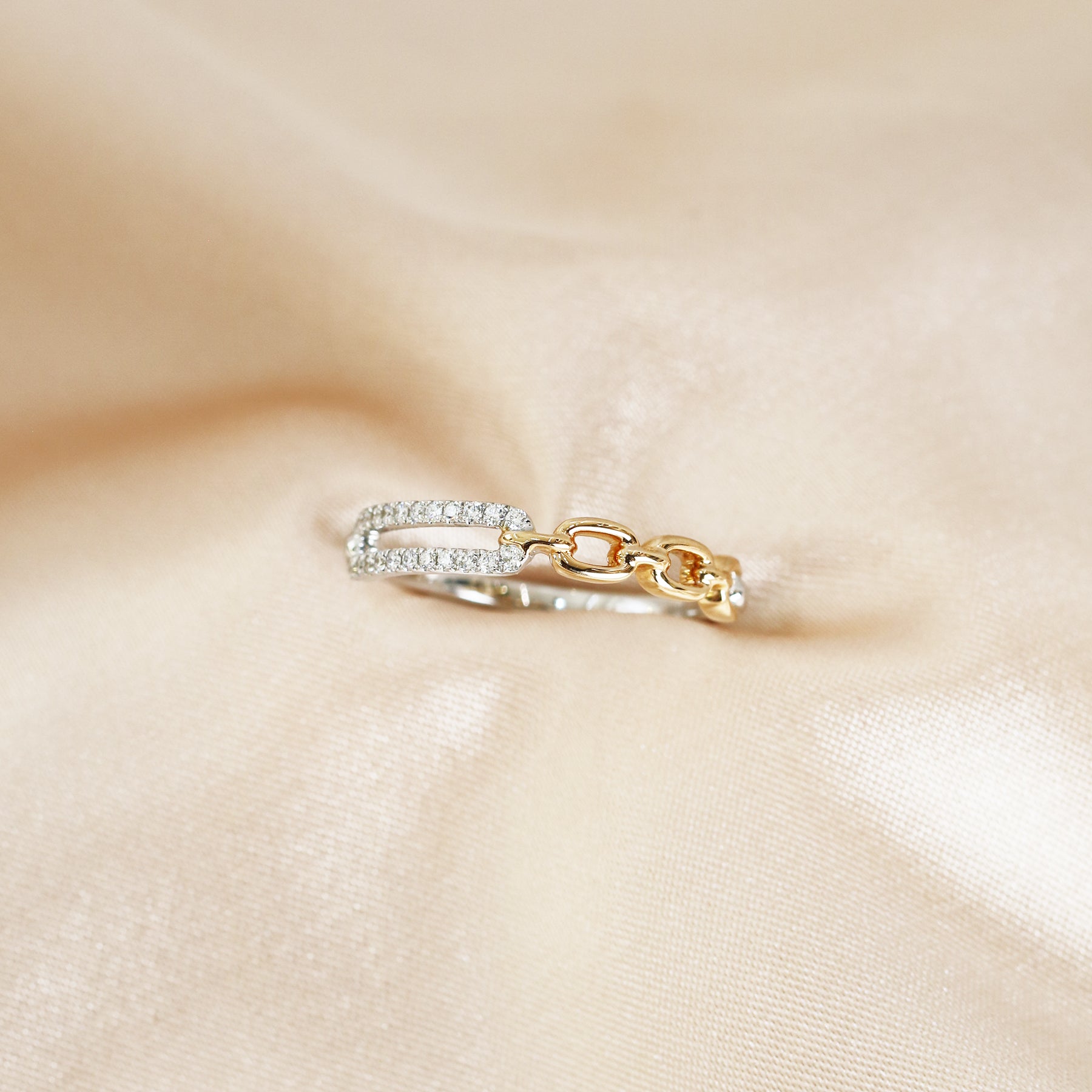 18k玫瑰金白金鑽石鏈條戒指 18k Rose Gold and White Gold Chain Diamond Ring