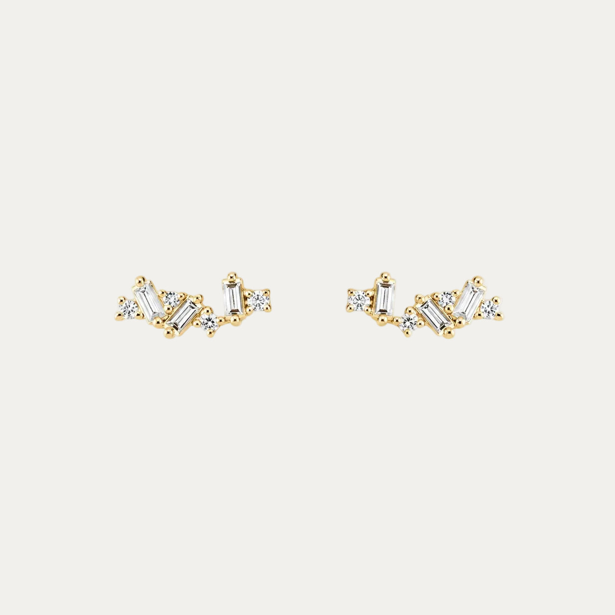 18k Gold Cluster Diamond Ear Crawler Earrings, Pair-Patrea Jewelry,結婚珠寶 香港,尖沙咀 鑽石珠寶店,香港 GIA鑽石專門店,尖沙咀 訂造結婚戒指, Best jewelry store Tsim Sha Tsui, Tsim Sha Tsui diamond jewelry shop, jewelry showroom hk,輕婚紗首飾, 婚禮耳環,新娘首飾,婚戒推薦, bridal jewelry hk, 18k white gold diamond jewelry,一 卡 鑽石 幾多 錢,買 求婚 戒指,一 卡 鑽石 多少 錢,求婚 戒指 預算,一 卡 鑽石 戒指 價錢,gia 證書,香港 鑽石, natural diamond ring hk, 天然鑽石戒指 香港,求婚 戒指 香港, 鑽戒 訂造, 求婚 一 卡