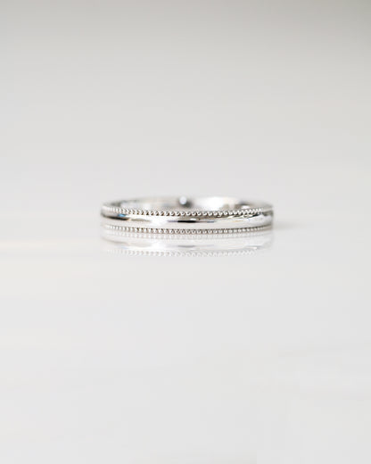 My One and Only 18k Yellow / White Gold Beaded Wedding Rings
結婚對戒／情侶對戒
18k白金/黃金轆珠邊工藝手工戒指