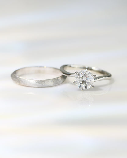 18k White Gold Bicolored Brushed Finish Wedding Bands
結婚對戒／情侶對戒
18K白金復古手工拉絲工藝系列