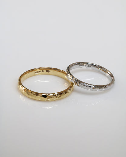 18K White and Yellow Gold Hammered Classic Wedding Bands 結婚對戒／情侶對戒 18K黃金/白金匠人手作金工鎚紋戒指