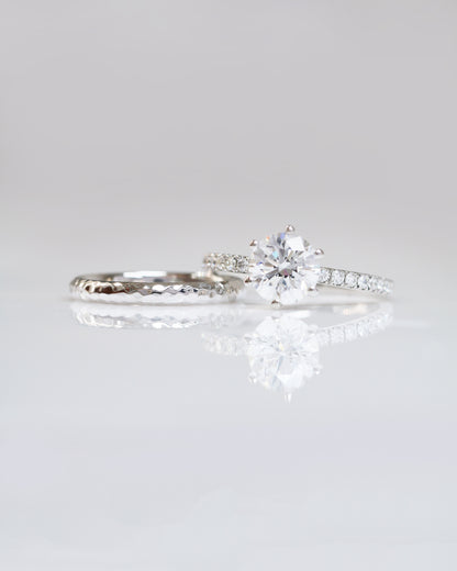 18K White Gold Hammered Classic Wedding Bands 結婚對戒／情侶對戒 18K白金匠人手作金工鎚紋戒指