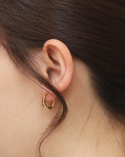 Sandra Graduated Huggie Earrings, Pair