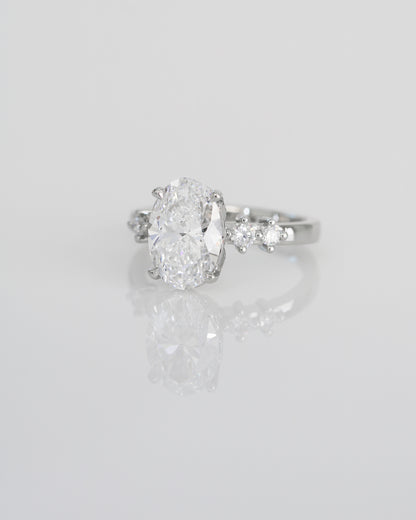18k White Gold 4-Prong Oval Brilliant Diamond Engagement Ring 18k白金四爪蛋形橢圓形求婚鑽石戒指