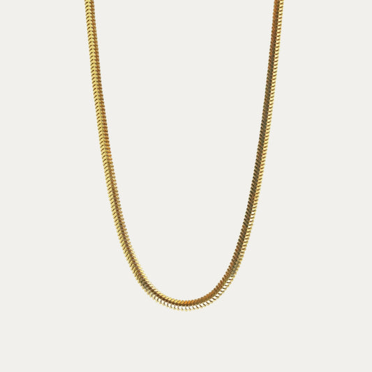 18k Yellow Gold 2.5mm Herringbone Chain Necklace