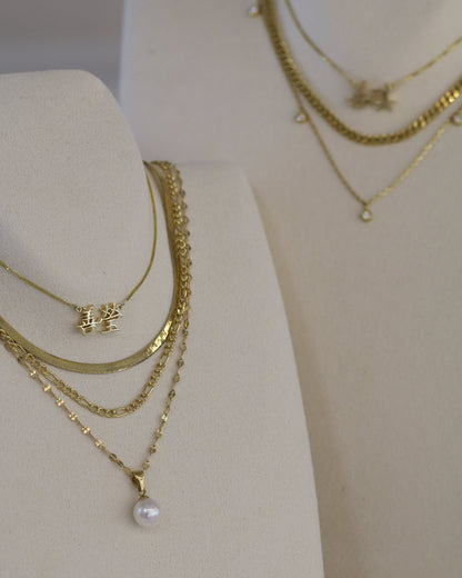 Gold necklaces with Chinese Nameplate Pendants