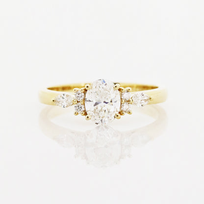 Euphorbia Vintage 18k Yellow Gold 4-Prong Oval Diamond Engagement Ring Setting 18k黃金四爪復古求婚鑽石戒指款式