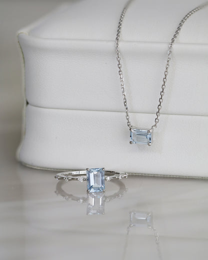 18k Gold Solitaire Emerald Cut Aquamarine Necklace-Necklaces,Patrea Jewelry,birthstone jewelry Hong Kong, Aquamarine jewelry hk, Bespoke gemstone jewelry HK, Luxury aquamarine 18k gold, 海藍寶首飾 推薦, 天然海藍寶石, 藍寶石 珠寶 香港, Jewelry HK Online, 海藍 寶 價格