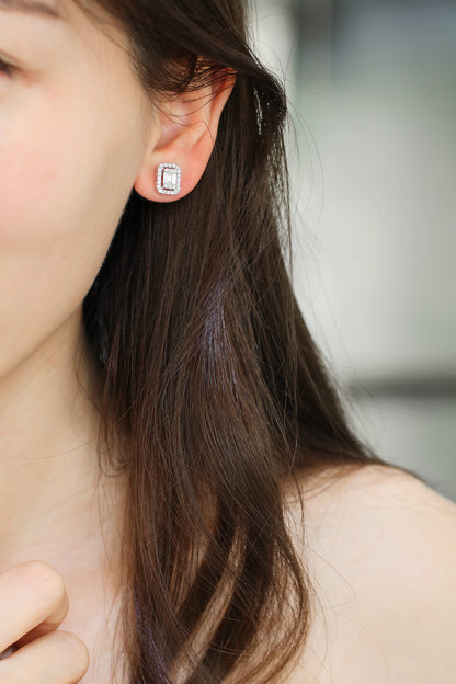 18k White Gold Emerald Cut Diamond Stud Earrings, Pair