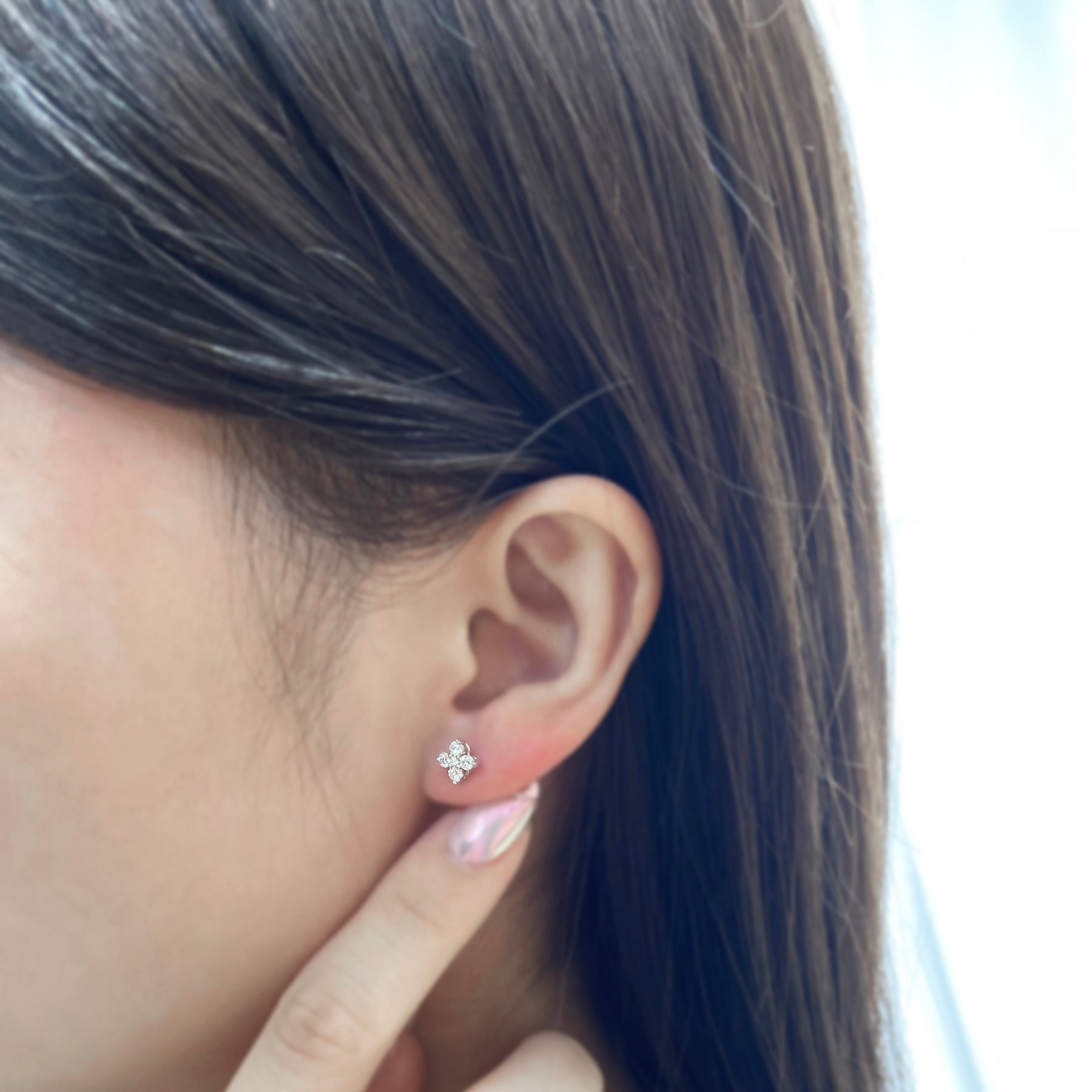 18k White Gold 0.37ct Clover Diamond Earrings 18k白金四葉草形鑽石耳環