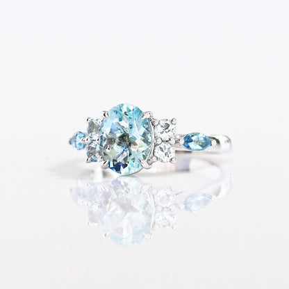 18k白金蛋形橢圓形海藍寶石戒指 18k White Gold Oval Shape Aquamarine Ring