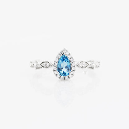 Jenni Santa Maria Aquamarine-Rings,Patrea Jewelry,birthstone jewelry Hong Kong, Aquamarine jewelry hk, Bespoke gemstone jewelry HK, Luxury aquamarine 18k gold, 海藍寶首飾 推薦, 天然海藍寶石, 藍寶石 珠寶 香港, Jewelry HK Online, 海藍 寶 價格