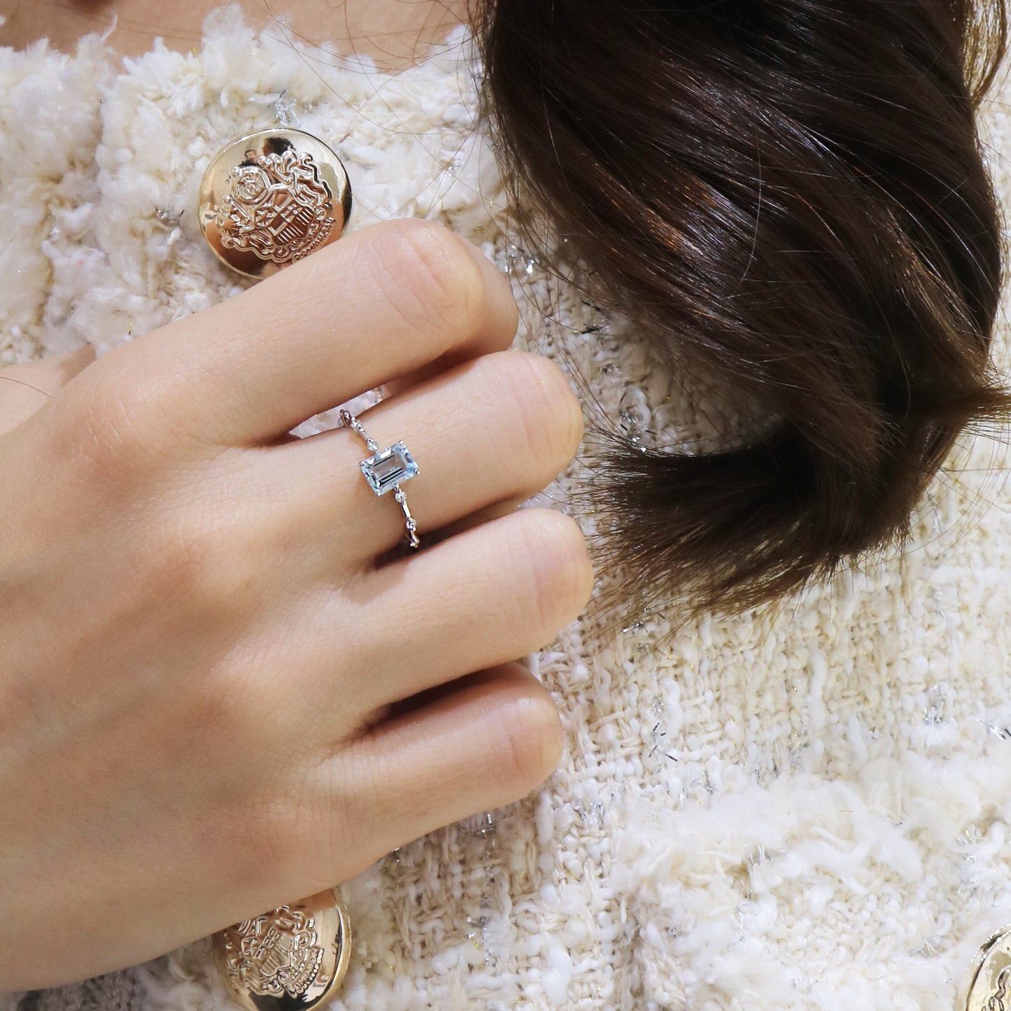 Martha Aquamarine-Rings,Patrea Jewelry,birthstone jewelry Hong Kong, Aquamarine jewelry hk, Bespoke gemstone jewelry HK, Luxury aquamarine 18k gold, 海藍寶首飾 推薦, 天然海藍寶石, 藍寶石 珠寶 香港, Jewelry HK Online, 海藍 寶 價格
