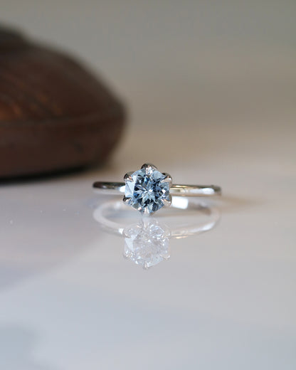 Nicola-Rings,Patrea Jewelry,birthstone jewelry Hong Kong, Aquamarine jewelry hk, Bespoke gemstone jewelry HK, Luxury aquamarine 18k gold, 海藍寶首飾 推薦, 天然海藍寶石, 藍寶石 珠寶 香港, Jewelry HK Online, 海藍 寶 價格