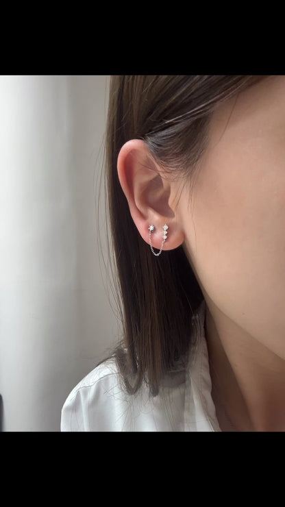 18k Gold 3-stone Diamond Chain Earring
