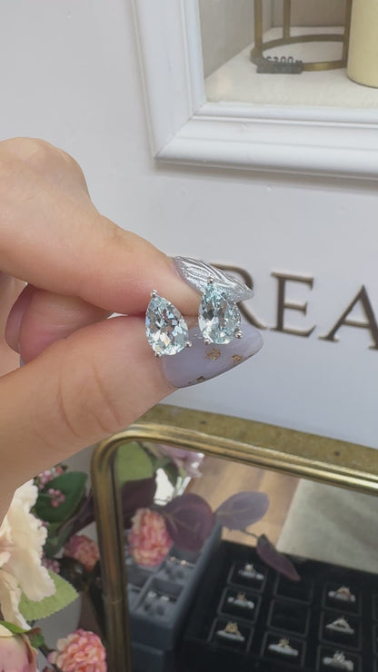 18k White Gold Pear-shaped Aquamarine Stud Earrings, Pair