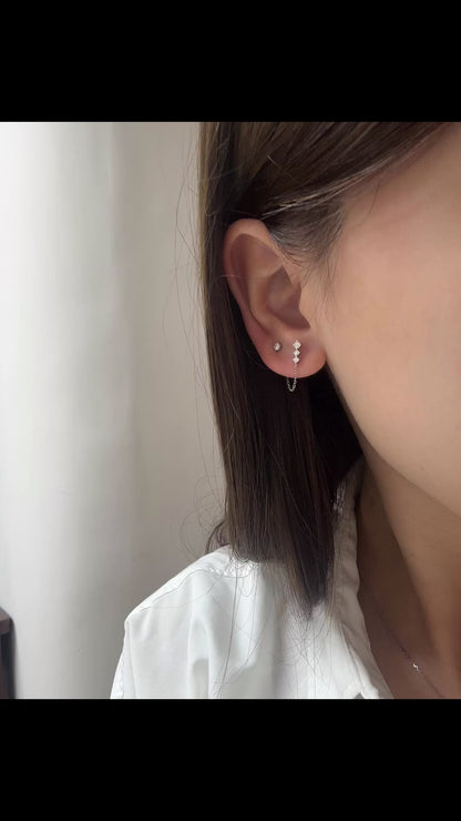 18k Gold 3-stone Diamond Chain Earring