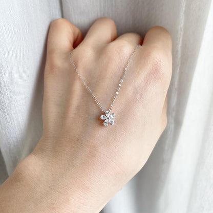 18k White Gold 5-petal Flower Necklace 18k白金五瓣梨形鑽石花朵頸鏈