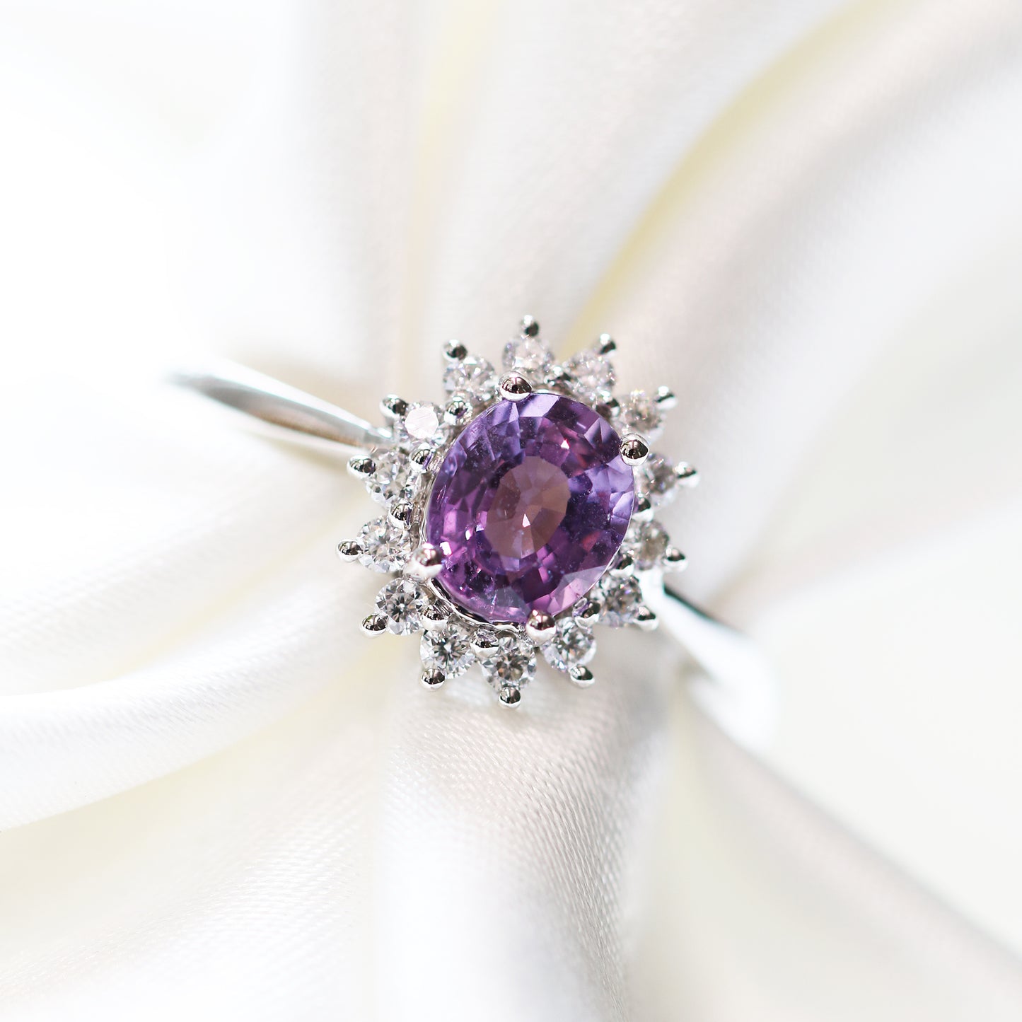 18k White Gold Purple Sapphire Ring