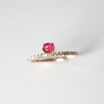 18k玫瑰金紅寶石鑽石戒指 18k Rose Gold Ruby Half Eternity Ring