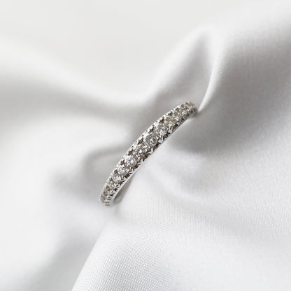 18k白金漸層鑽石條戒 18k White Gold Graduated French Pavé Diamond Ring