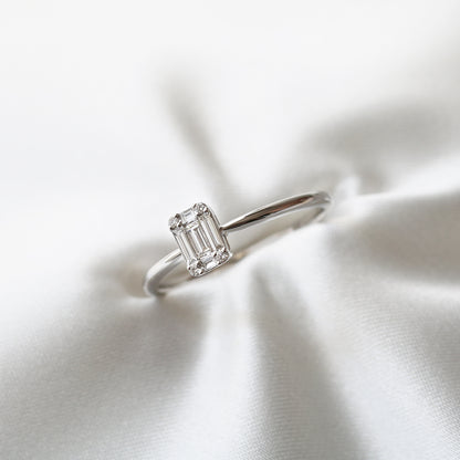 18k白金長形切割鑽石戒指 18k White Gold Baguette Step-cut Diamond Ring