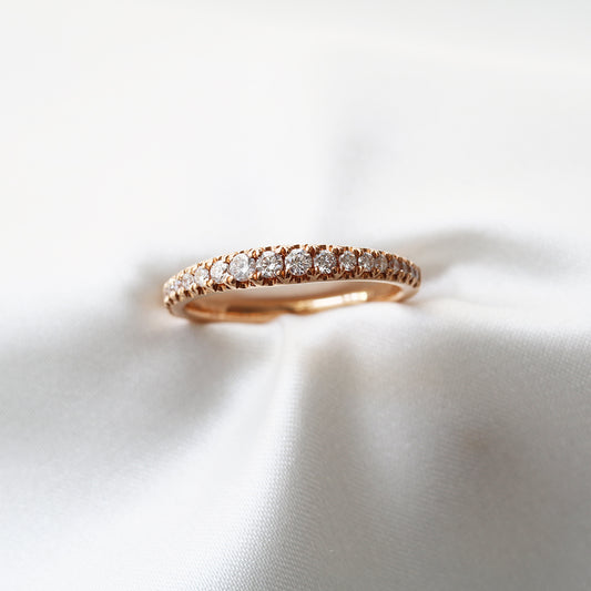 18k玫瑰金漸層鑽石條戒 18k Rose Gold Graduated French Pavé Diamond Ring
