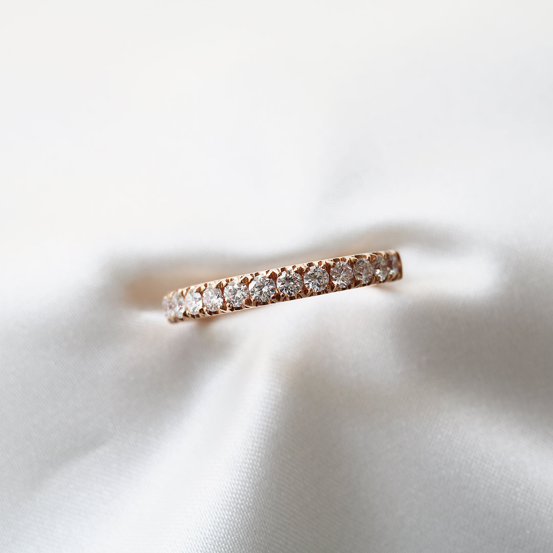 18k玫瑰金輕奢鑽石排戒 18k Rose Gold Luxurious French Pavé Diamond Ring