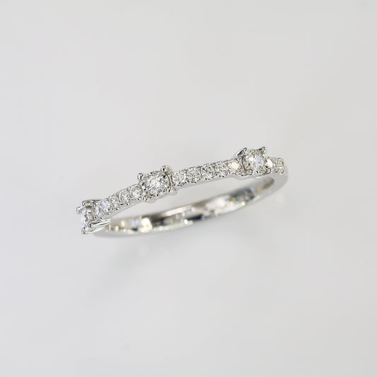18k白金三石款鑽石排戒 18k White Gold Eternity Diamond Ring