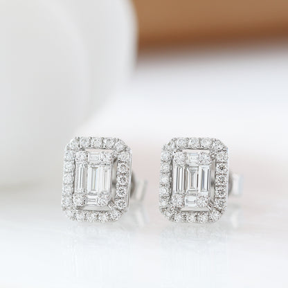 18k White Gold Emerald Cut Diamond Stud Earrings18k白金輕奢祖母綠切割鑽石耳環